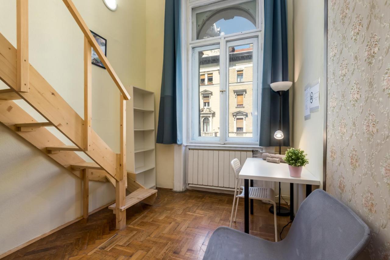 Budapest Three Cats Hostel Buitenkant foto