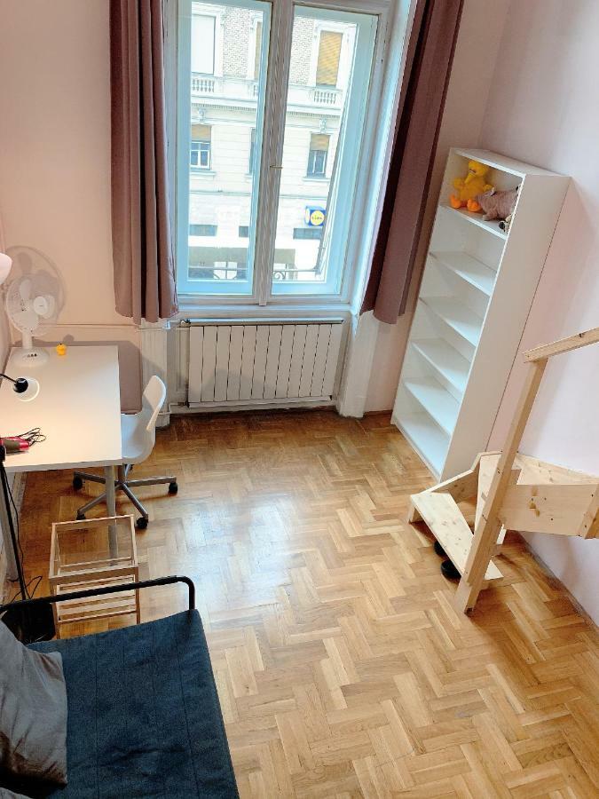Budapest Three Cats Hostel Buitenkant foto